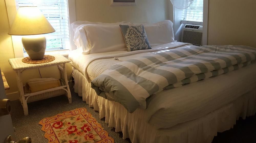 The 1720 House Bed & Breakfast Vineyard Haven Exterior photo